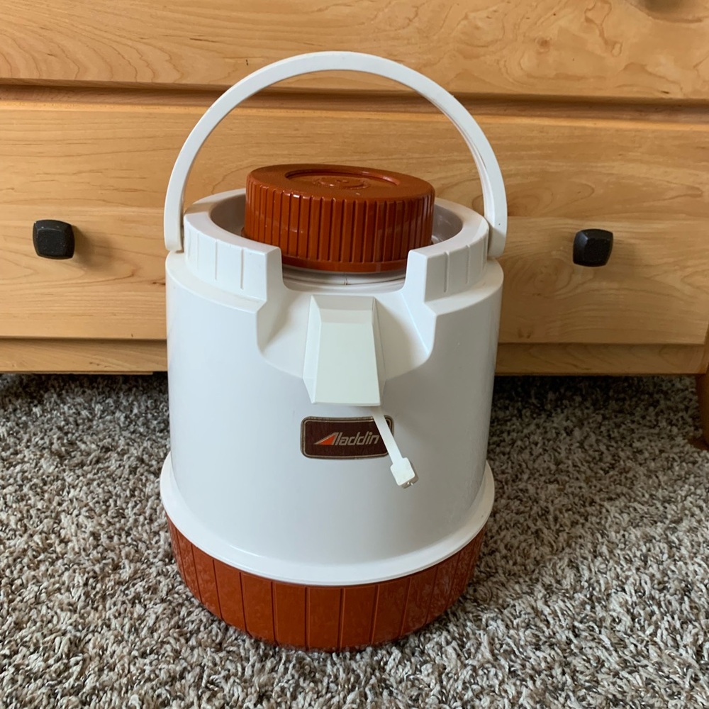Aladdin's Pump-A-Drink Jug (1-Gallon)